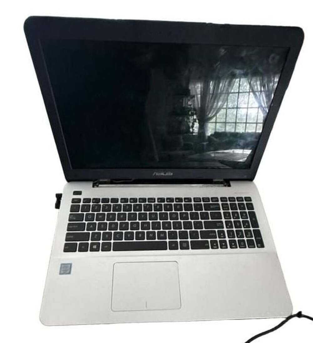 Asus F555U 15.6 Inch Laptop Intel Core i7 Used-Good. No charger